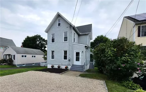 17 Fairfield Ave, Shelton, CT 06484