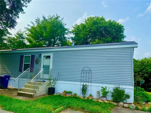 41 James Dr, Windham, CT 06256