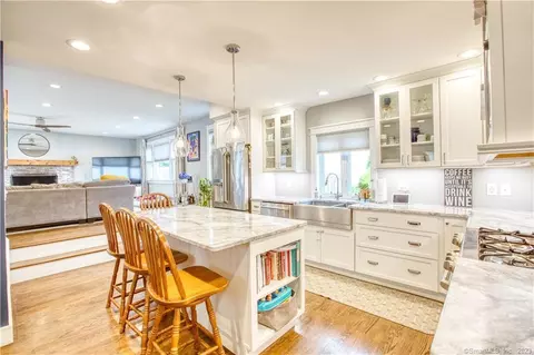 6 Cliff Ave, Greenwich, CT 06830