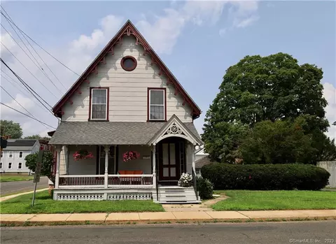 71 Spring St, Windsor Locks, CT 06096