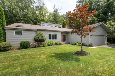 3 Hawthorn Way, Avon, CT 06001