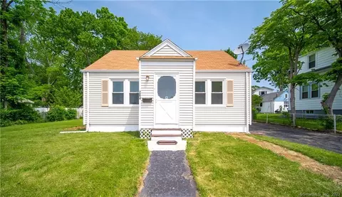 264 Soundview Ave, Bridgeport, CT 06606