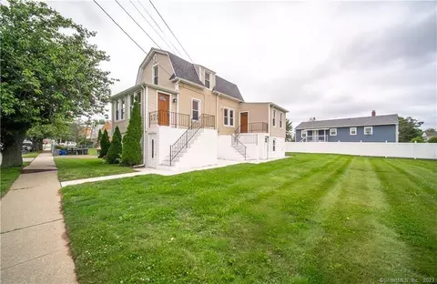 46 Ketcham Rd, Stratford, CT 06615