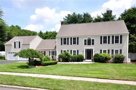 40 Brittany Ct, Cheshire, CT 06410