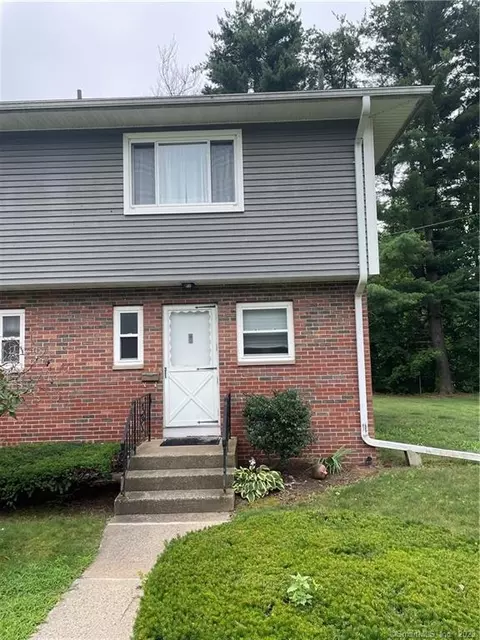 7 Camelot Dr #6, Bloomfield, CT 06002
