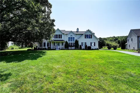 28 Saint Andrews, Glastonbury, CT 06033