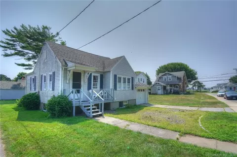 55 Sound Breeze Ave, Groton, CT 06340