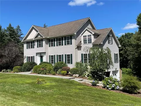 203 Upper Grassy Hill Rd, Woodbury, CT 06798