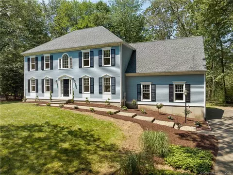 69 Quail Run, Madison, CT 06443