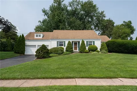 35 Marlborough Rd, North Haven, CT 06473