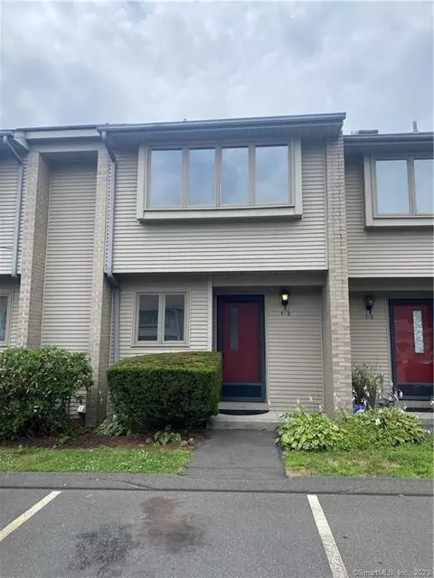 827 Oronoke Rd #1-2, Waterbury, CT 06708