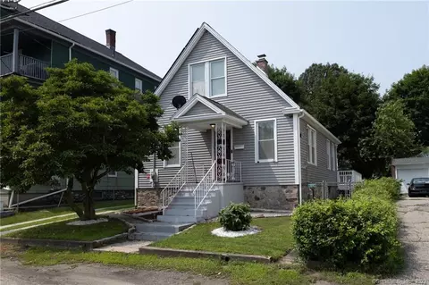 12 Geddes Ter, Waterbury, CT 06708