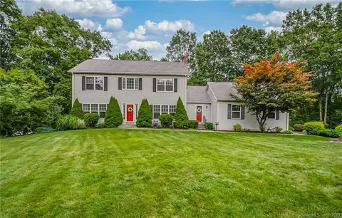 56 Harris Rd Ext, Salem, CT 06420
