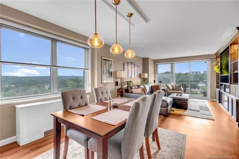 2625 Park Ave #9E, Bridgeport, CT 06604