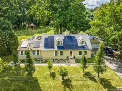 5 Hillside Cir, Mansfield, CT 06268