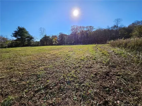 124 Norwich Westerly Rd, North Stonington, CT 06359