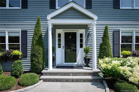 6 Gristmill Ln, Shelton, CT 06484
