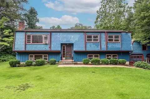52 Hop Brook Rd, Brookfield, CT 06804