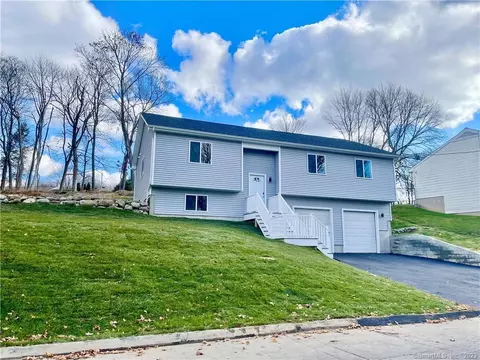 187 Johnson St, Naugatuck, CT 06770