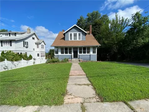 676 Broadview Ter, Hartford, CT 06106