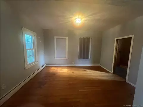 9 Connerton St, New Britain, CT 06051
