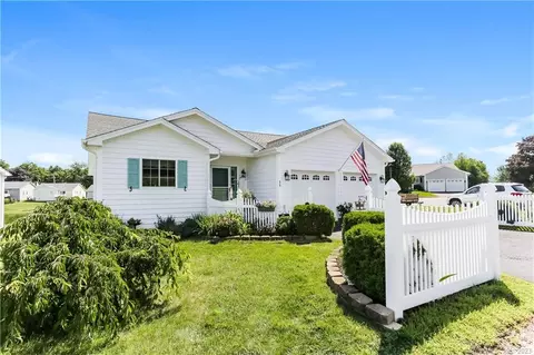 56 Autumn Ln #56, Middletown, CT 06457