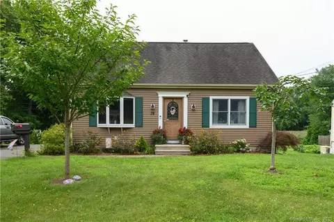 78 Pondview Dr, Southington, CT 06489