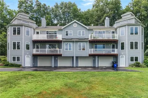 18 Quarry Dock Rd #18, Branford, CT 06405