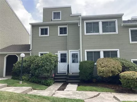 1 Farview Ave #A18, Danbury, CT 06810