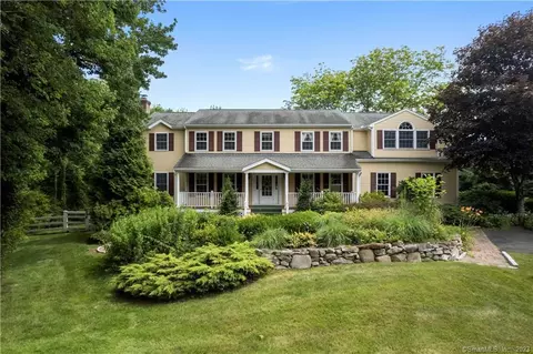 50 Wagon Wheel Rd, Redding, CT 06896