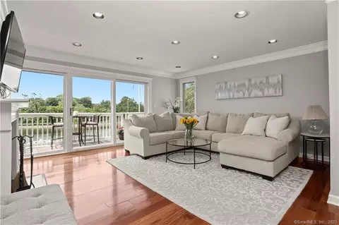 123 Harbor Dr #409, Stamford, CT 06902
