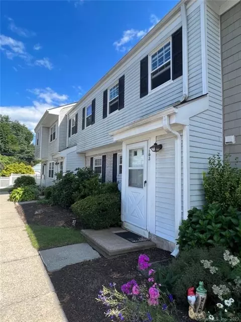 93 Park Ave #103, Danbury, CT 06810