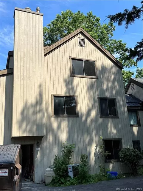 505 Opa Ln #A, Stratford, CT 06614