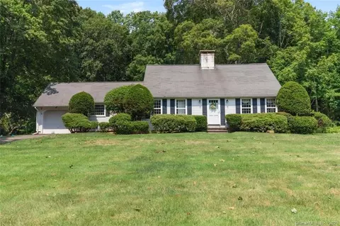 469 Warpas Rd, Madison, CT 06443