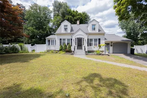 106 Country Club Rd, Waterbury, CT 06708