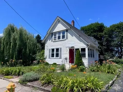 125 Quercus Ave, Windham, CT 06226