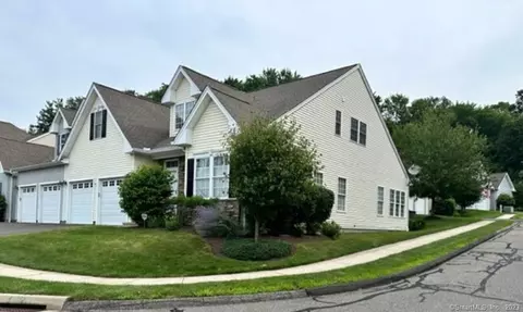 16 Hampshire Dr #16, Wolcott, CT 06716