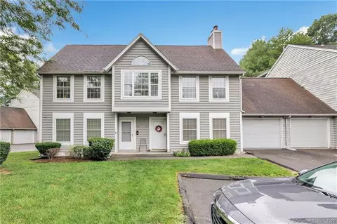 30 Hawley Gln #30, Stratford, CT 06614