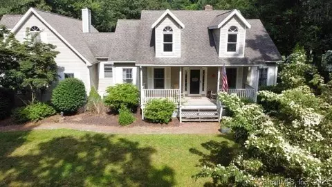25 Patrick Dr, Killingworth, CT 06419