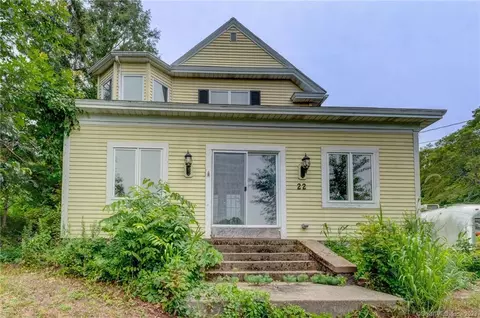 22 Stafford Rd, Mansfield, CT 06250