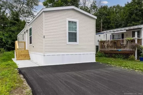 301 Buddington Rd #23, Groton, CT 06340