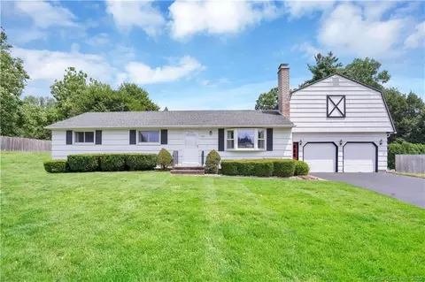 255 Abbe Rd, Enfield, CT 06082