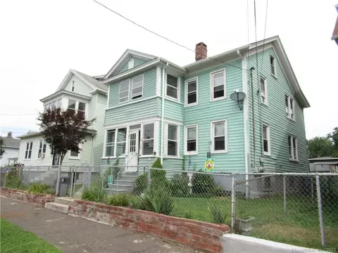 145 Deacon St, Bridgeport, CT 06607