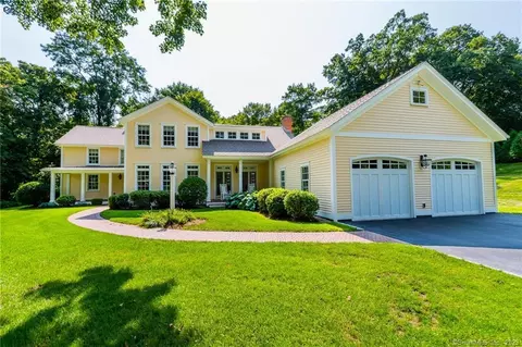 55 Middle Haddam Rd, East Hampton, CT 06424