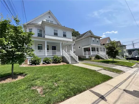 23 Quintard Ter, Stamford, CT 06902