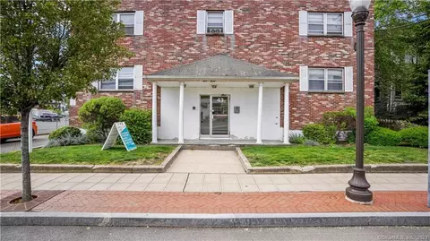 43 Crescent St #16, Stamford, CT 06906
