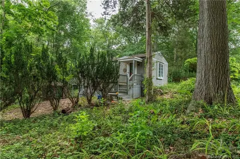 2 W Shore Dr, Clinton, CT 06413 photo 1
