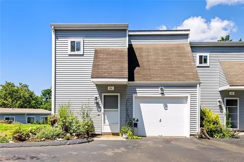 274 Church St #8A, Guilford, CT 06437
