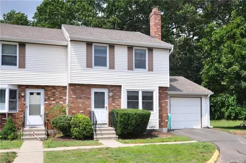 7 Saint Marc Cir #P, South Windsor, CT 06074