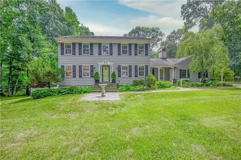 20 Old Quarry Rd, Woodbridge, CT 06525